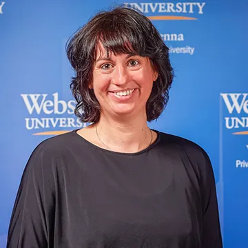 Dr. Eva Zedlacher